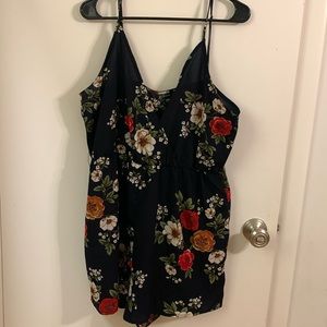 1X SHEIN floral romper with pockets!